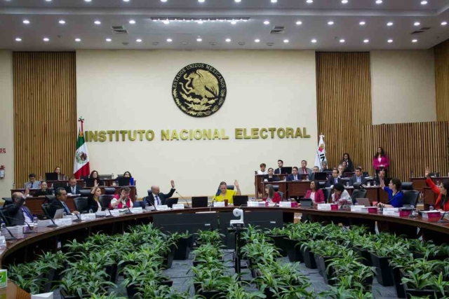 INE investigará eventos de aspirantes por posibles actos anticipados de campaña