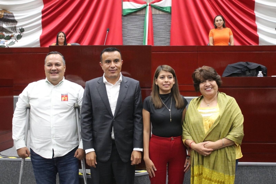 Asume Isaac Pimentel presidencia del Congreso