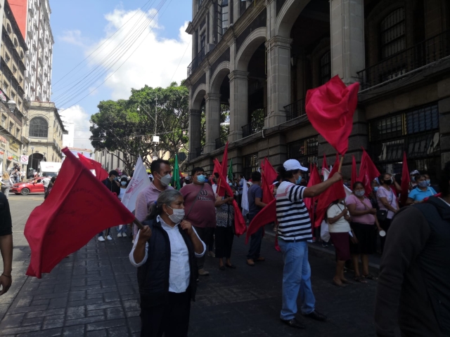 Protestan antorchistas; demandan recursos de programas sociales