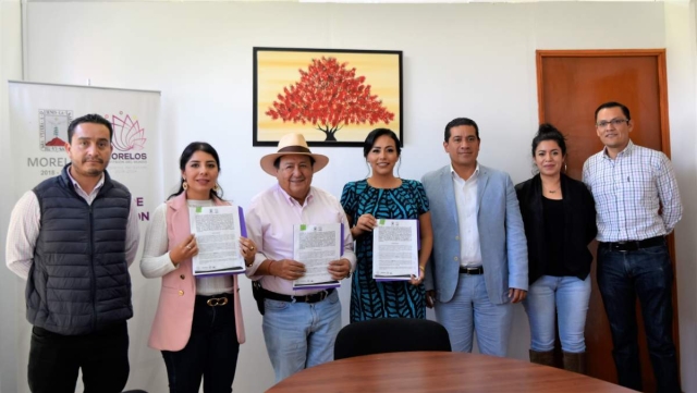 Estrecha ejecutivo estatal lazos de colaboración con municipios