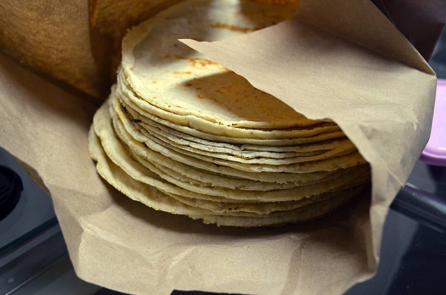 Analizan otro incremento al precio de la tortilla