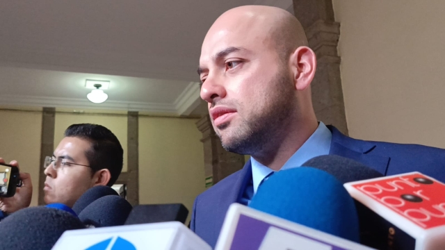 Diálogo está abierto con transportistas, asegura secretario de Gobierno