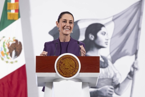 Sheinbaum respalda a López-Gatell tras críticas por nombramiento en la OMS