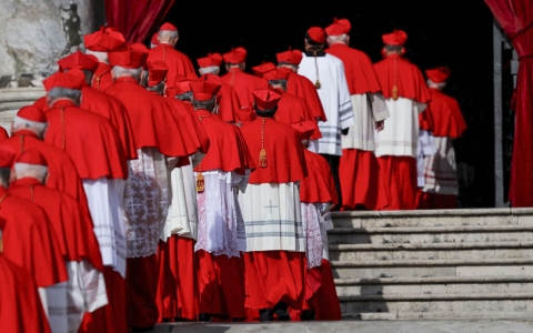 Cónclave para elegir al nuevo Papa comenzará el 7 de mayo, anuncia el Vaticano
