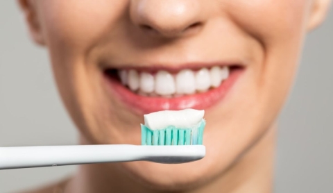 Cl&iacute;nica Dental A&iacute;da Pellejero