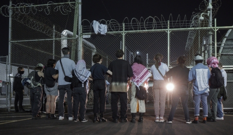 Motín y fuga en centro de detención Delaney Hall por condiciones inhumanas