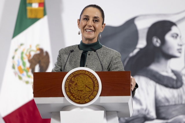 Sheinbaum revela que desconocía orden de aprehensión contra Julio César Chávez Jr.