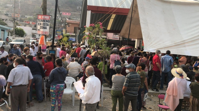 Segundo día de aplicación de vacuna anticovid a adultos mayores en Jiutepec