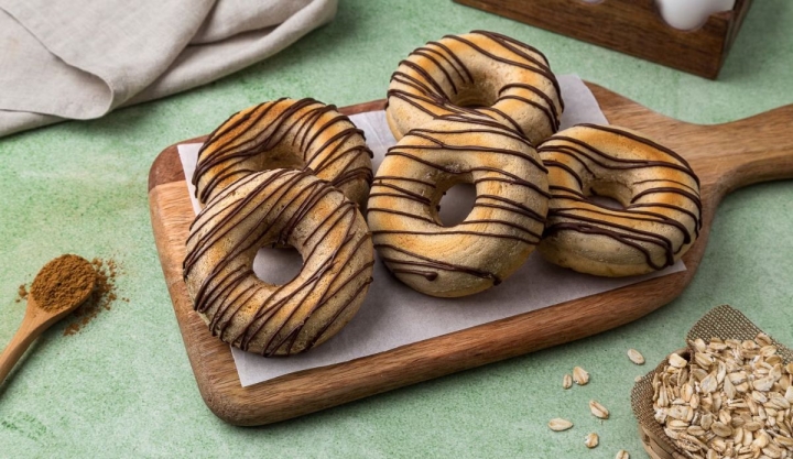 Prepara donas saludables de avena en casa con pocos ingredientes