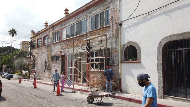 Embellece Ayuntamiento de Jiutepec el zócalo municipal