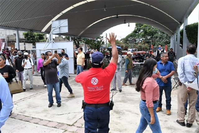 Una vez más, un sismo sorprendió a la ciudadanía luego de haber participado en un simulacro.