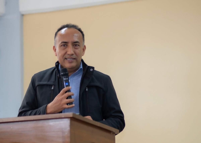 El presupuesto nunca es suficiente para las necesidades de las escuelas, afirm&oacute; el directivo.  