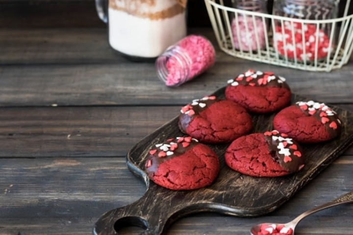 Receta de postres caseros: galletas de red velvet, disfruta de un rico antojo