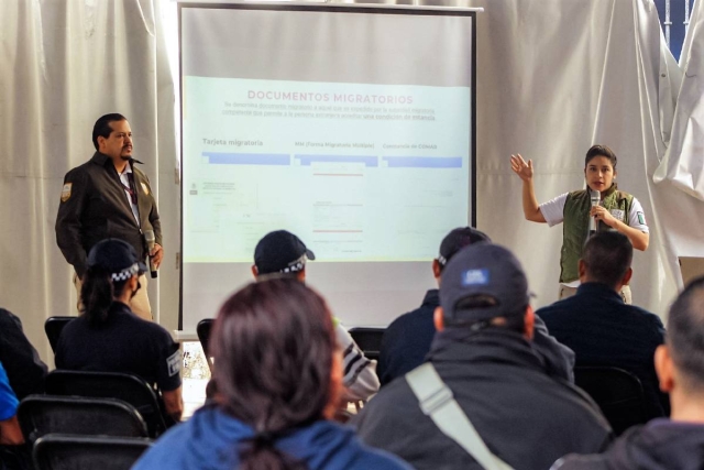 Entre otros temas, los policías fueron capacitados acerca de derechos humanos.