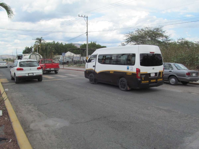 El dirigente de los transportistas aseguró que aunque la situación es insostenible, no han dejado de prestar el servicio.