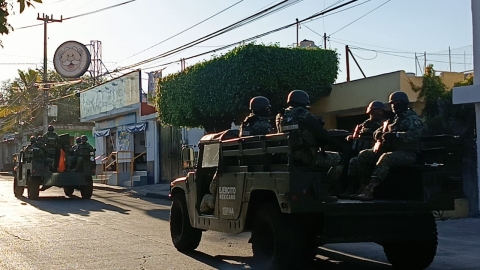 Patrulla Ej&eacute;rcito Mexicano calles en Cuernavaca