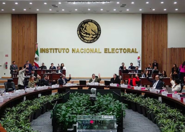 INE contempla multas por 33 mdp en precampañas locales