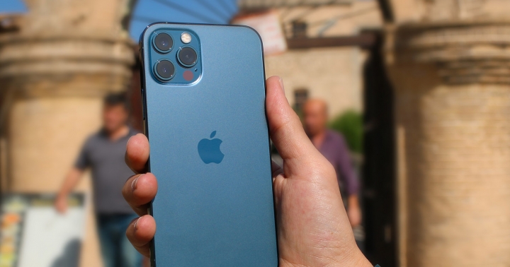 El iPhone 12 Pro Max nombrado mejor smartphone de 2021