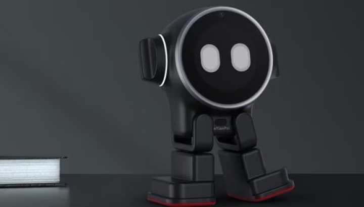 Lanzan robot de escritorio capaz de hablar e interactuar con el usuario