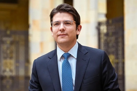 Precandidato colombiano Miguel Uribe es operado por hemorragia cerebral