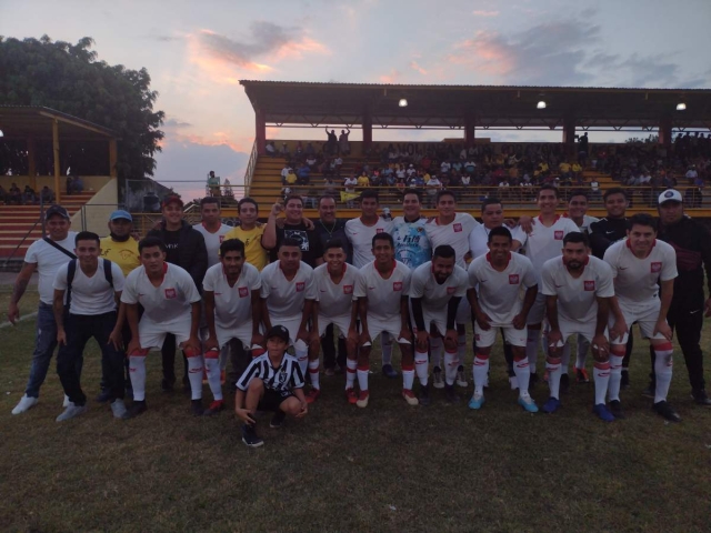 El equipo ya se ubicó entre los mejores ocho equipos del certamen.