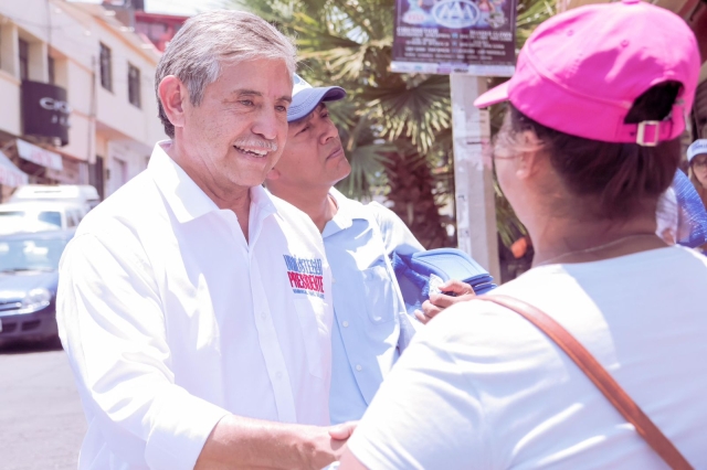 Aboga Urióstegui Salgado por debate presencial