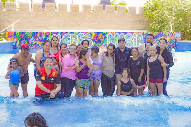 Ambos mandatarios acudieron al parque recreativo Mundo Imayina con los menores, quienes pudieron dejar a un lado sus padecimientos, y disfrutar de un día lleno de emociones positivas.  