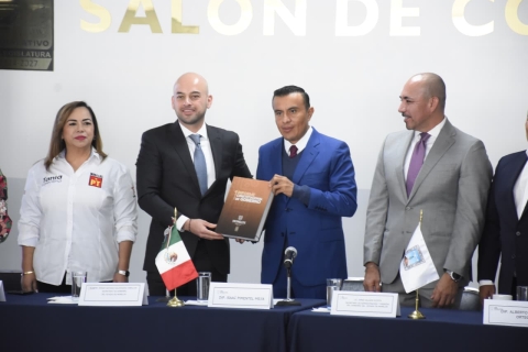 'Hoy somos part&iacute;cipes de un ejercicio que refleja una administraci&oacute;n comprometida y responsable': Pimentel Mej&iacute;a