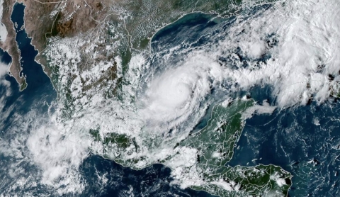 Flossie podría convertirse en huracán en los próximos días, alerta el SMN