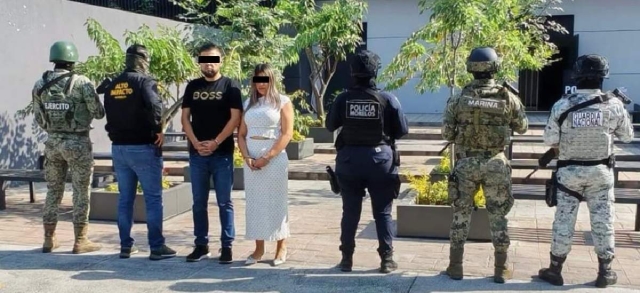 &Eacute;dgar &ldquo;N&rdquo;, &ldquo;El Conta&rdquo; o &ldquo;El Gordo&rdquo;, y Marissa &ldquo;N&rdquo;, &ldquo;La Contadora&rdquo;, fueron detenidos en una plaza comercial de Cuernavaca. 