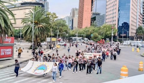 Marchan normalistas en CDMX para exigir justicia por muerte de estudiante en Chiapas