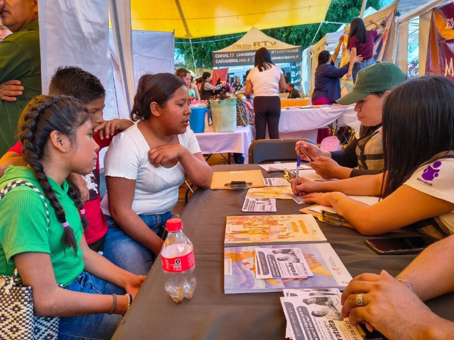 La institución realiza asesorías para combatir el rezago educativo en los municipios del estado.  