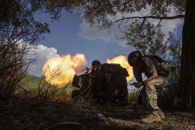 Kiev destruye 9 aviones rusos en Crimea