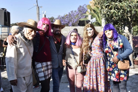 Recorren huehuenches Santa María Ahuacatitlán