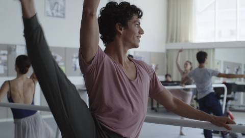 Michel Franco regresa al cine con &#039;Dreams&#039;, protagonizada por Jessica Chastain y el mexicano Isaac Hernández