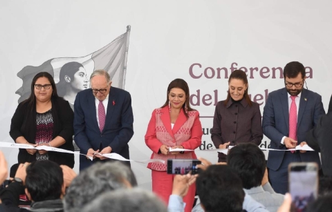 La presidenta inform&oacute; que se implementar&aacute; el Modelo de Atenci&oacute;n Integral de C&aacute;ncer de Mama para la prevenci&oacute;n, detecci&oacute;n, diagn&oacute;stico, tratamiento y acompa&ntilde;amiento hacia las mujeres.