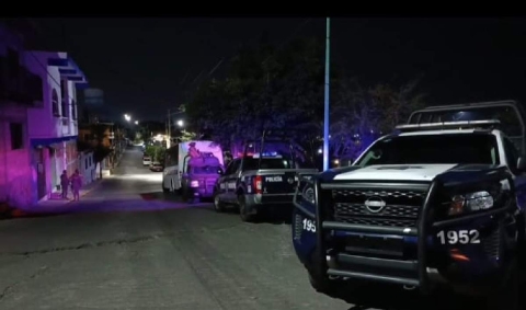 La v&iacute;ctima fue asesinada a unos pasos de una tienda de abarrotes.