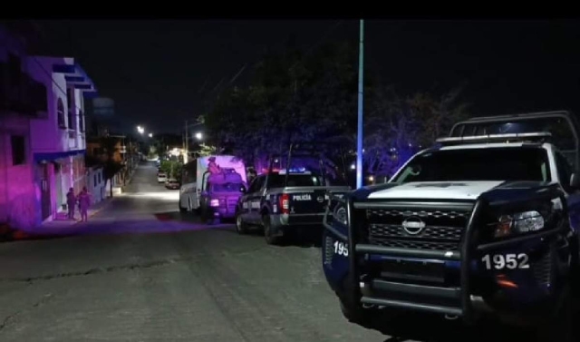 La v&iacute;ctima fue asesinada a unos pasos de una tienda de abarrotes.