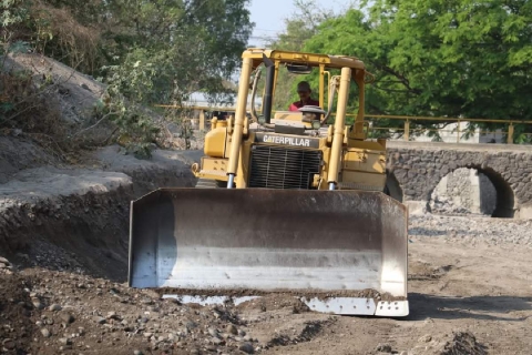 El gobierno municipal realizó labores para disminuir el riesgo de desbordamiento de ríos y barrancas en el municipio.