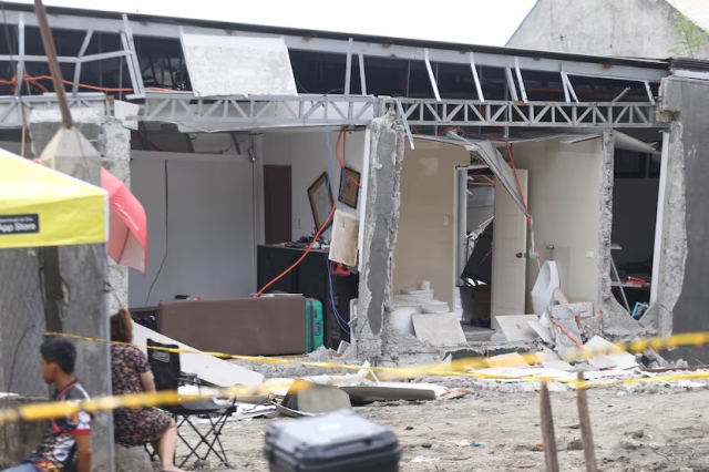 Terremoto de 7.4 sacude Filipinas dejando al menos dos muertos