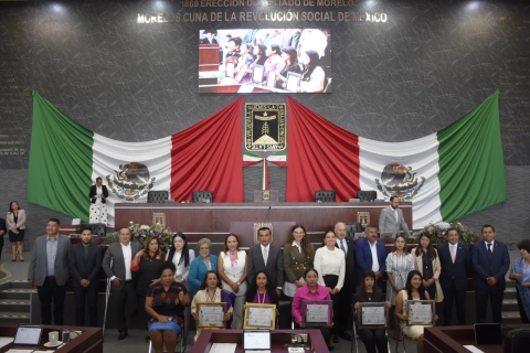 Entregan en Congreso local &#039;Presea Xochiquetzalli 2025&#039;