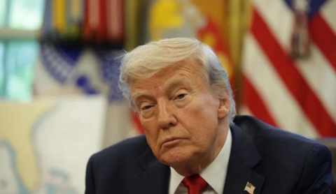 Trump exige tránsito gratuito para barcos de EE.UU. por los canales de Panamá y Suez