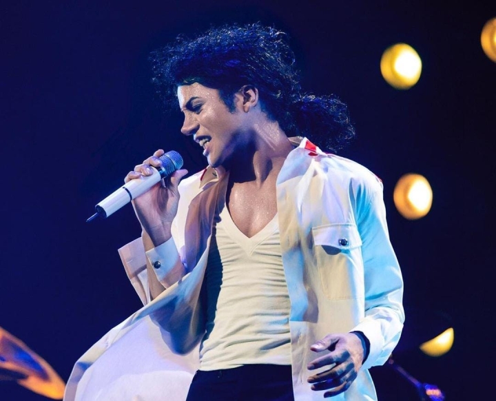 Circulan foto de Jaafar Jackson caracterizado como su tío Michael Jackson