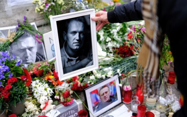 Amnistía Internacional reclama justicia en el primer aniversario de la muerte de Navalni