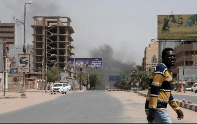 Sudán: Ejército y fuerza rival se enfrentan en varias zonas