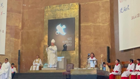 El obispo Ramón Castro recordó al Papa Francisco en la misa dominical en la catedral de Cuernavaca. 