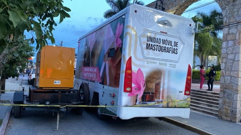 Continúan las actividades de prevención del cáncer de mama en Jojutla con motivo del “mes rosa”. Una unidad móvil estará toda esta semana en Tehuixtla.