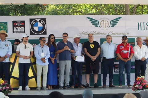 En la inauguraci&oacute;n de la Segunda Edici&oacute;n del Auto Hist&oacute;rica Cuernavaca 2025, estuvieron presentes el anfitri&oacute;n Mario Estrada Gonz&aacute;lez; Javier Miranda de la Garza, presidente de la Auto Hist&oacute;rica; Ricardo Estrada Gonz&aacute;lez, director de La Uni&oacute;n de Morelos; Gerardo Garc&iacute;a Casta&ntilde;&oacute;n, presidente de la Federaci&oacute;n Mexicana de Autom&oacute;viles Antiguos y de Colecci&oacute;n (FEMAAC); Luis Carranza, presidente de Asaanti Morelos; Bernardo Ramos Madrid, presidente de la Asociaci&oacute;n Mexicana de Distribuidores de Automotores (AMDA); y como invitados especiales acudieron Jos&eacute; Luis Uri&oacute;stegui Salgado y Roberto Gonzalo Flores Z&uacute;&ntilde;iga, presidentes municipales de Cuernavaca y Xochitepec, respectivamente.