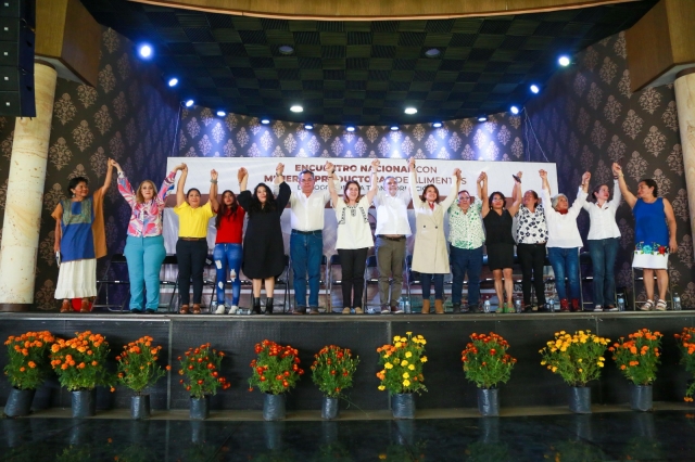 Necesario, fortalecer participación de mujeres en la vida política y económica: Margarita González Saravia