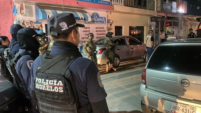 Clausuran integrantes de Mesa de Paz nueve establecimientos por irregularidades, en operativos con autoridades municipales